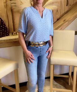 Alternative view of Blusenshirt