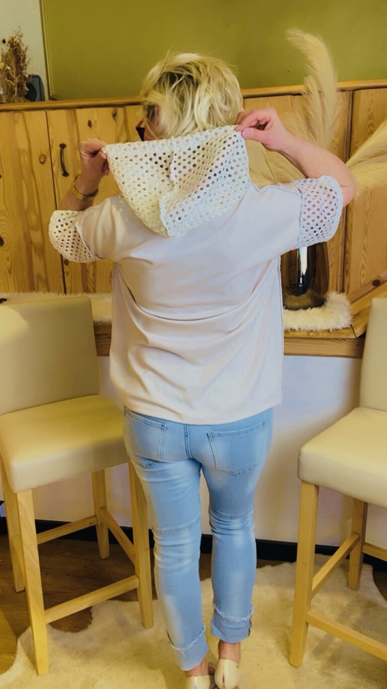 Hoodie – Shirt mit Netzdetails