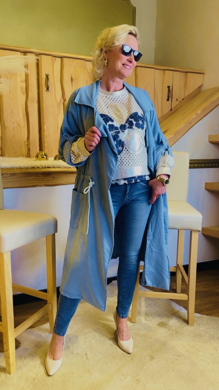 Jeansmantel mit Rückenprint