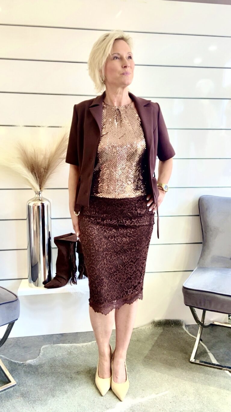 Rock mit Gehschlitz und Reißverschluss