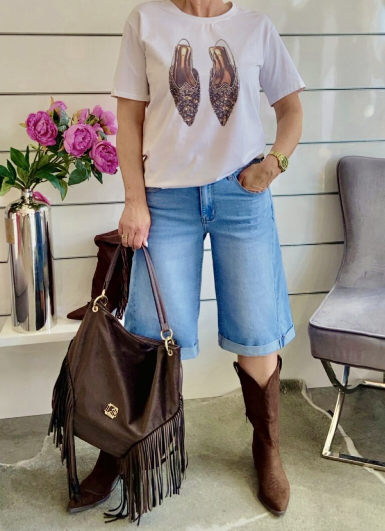 Shirt weiß mit Schuhen