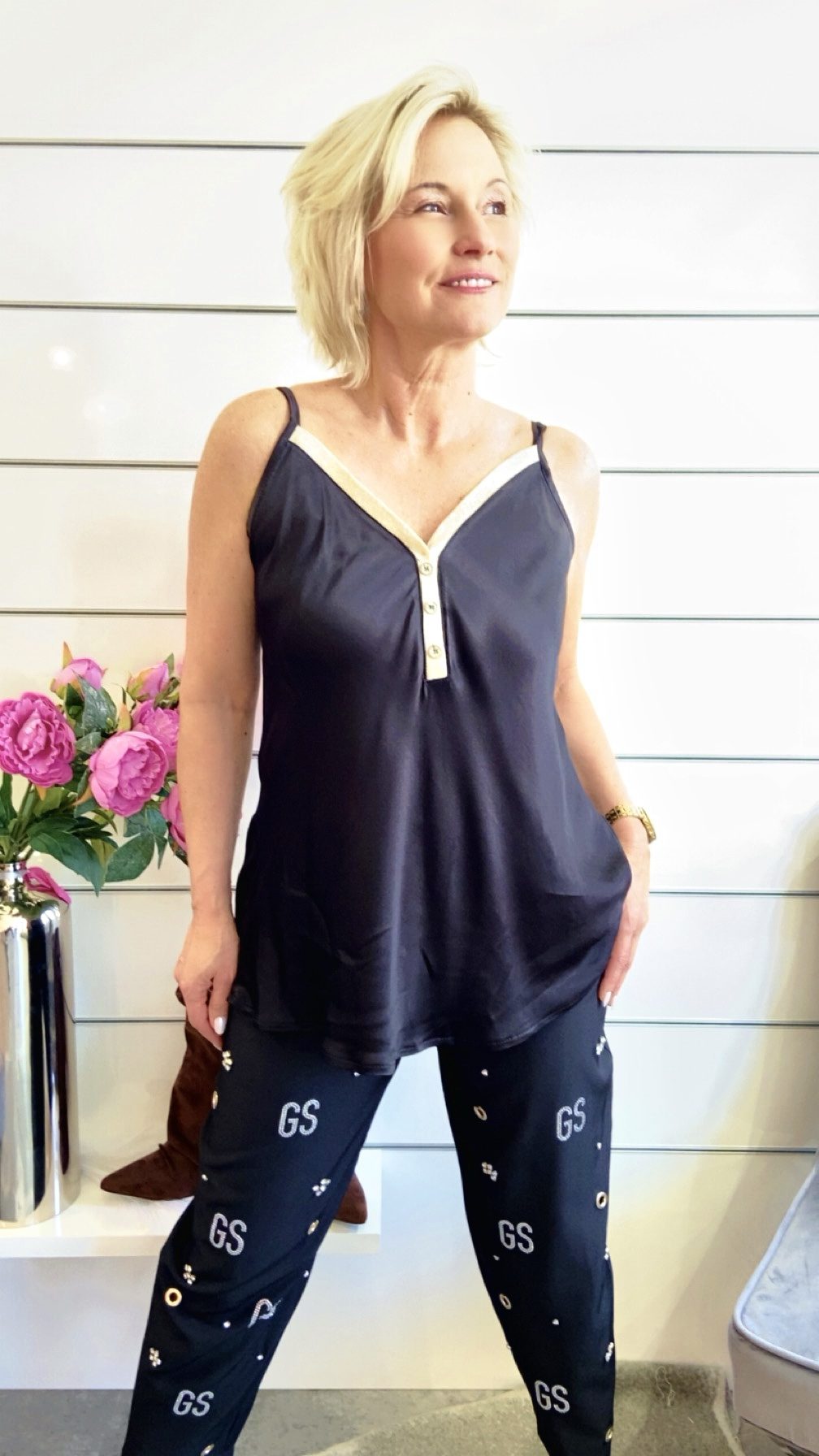 Top Schwarz, Beige