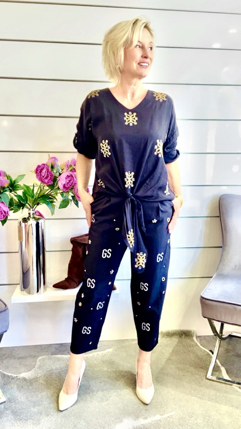 Bluse Creme oder Schwarz