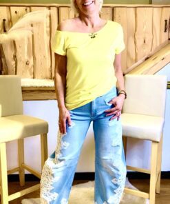 Jeans mit Spitzendetails