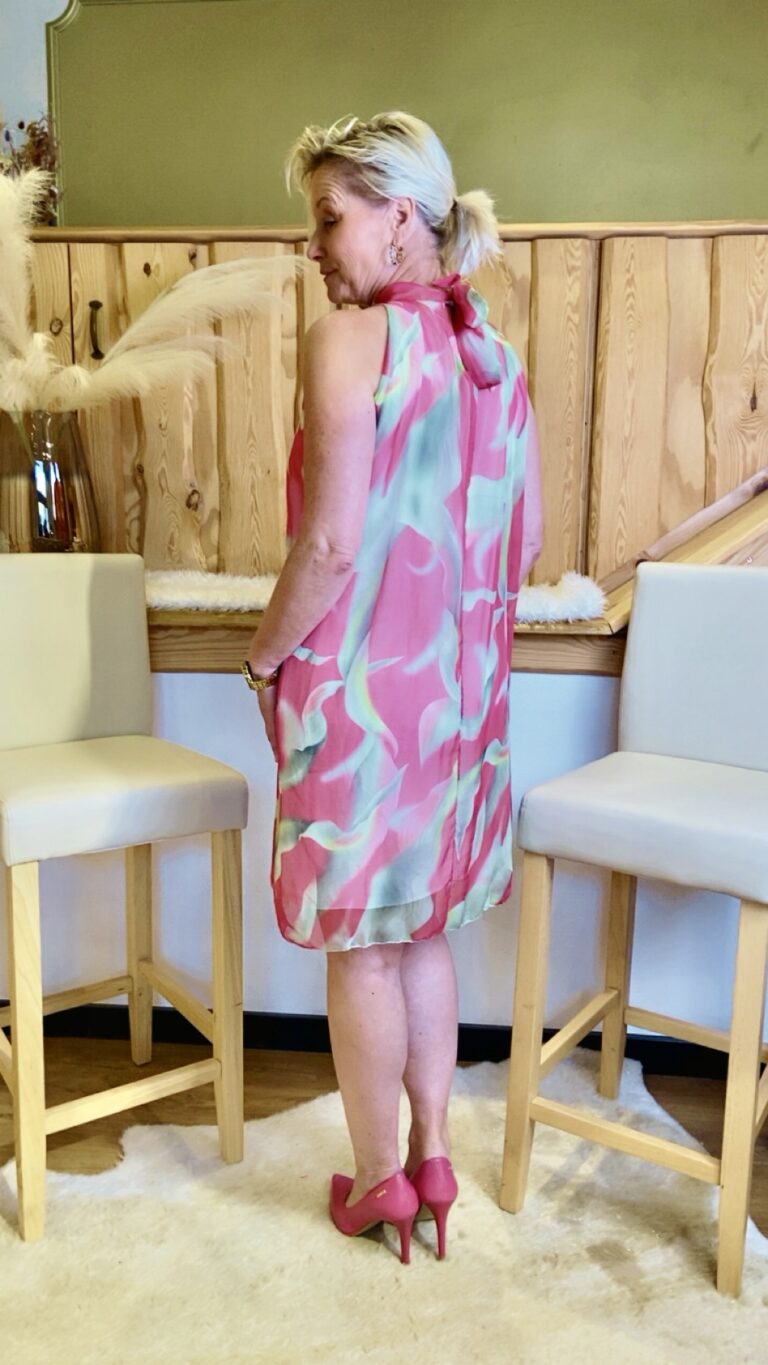 Neckholder Kleid