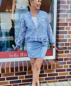 Spitzenjacke Hellblau
