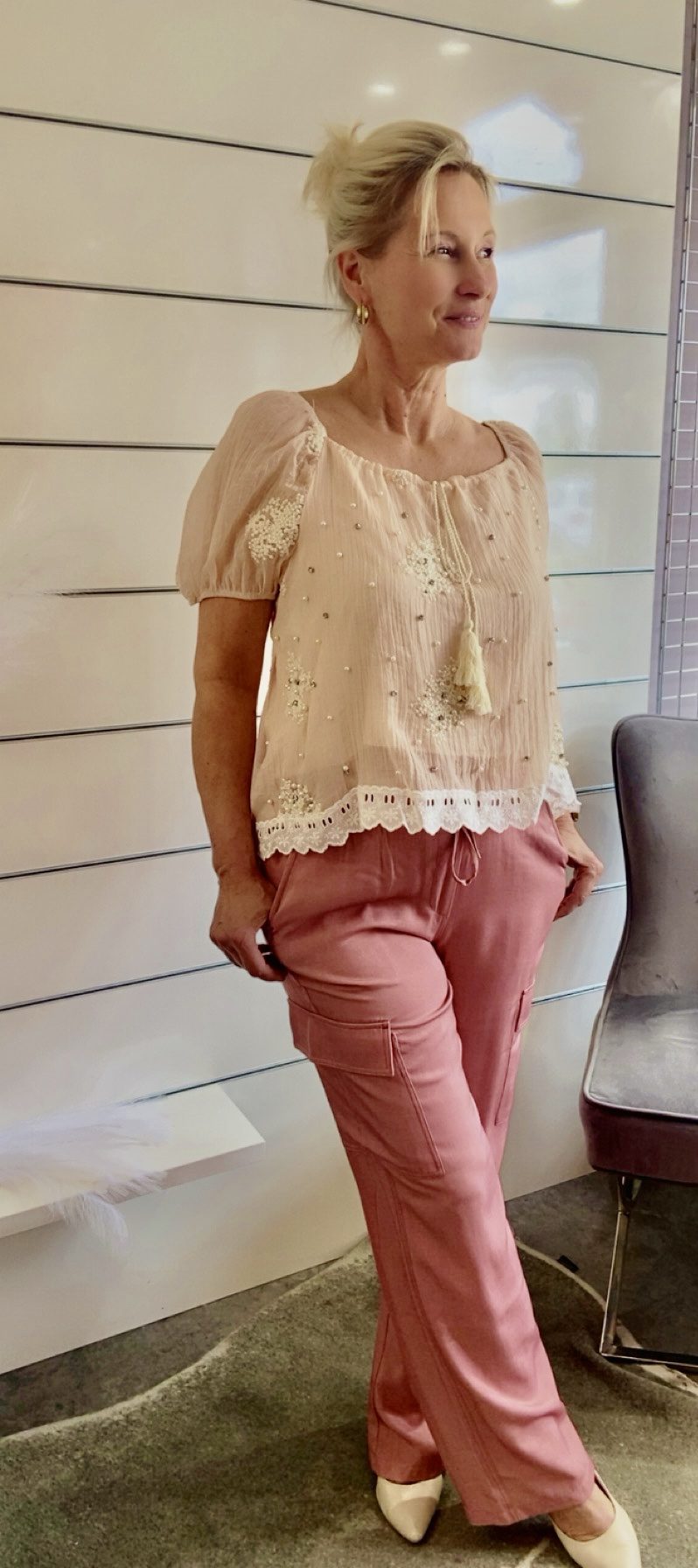 Bluse mit Stickereien, Perlen und Glitzer