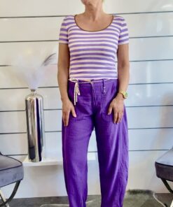 Lila gestreiftes Ripp-Shirt