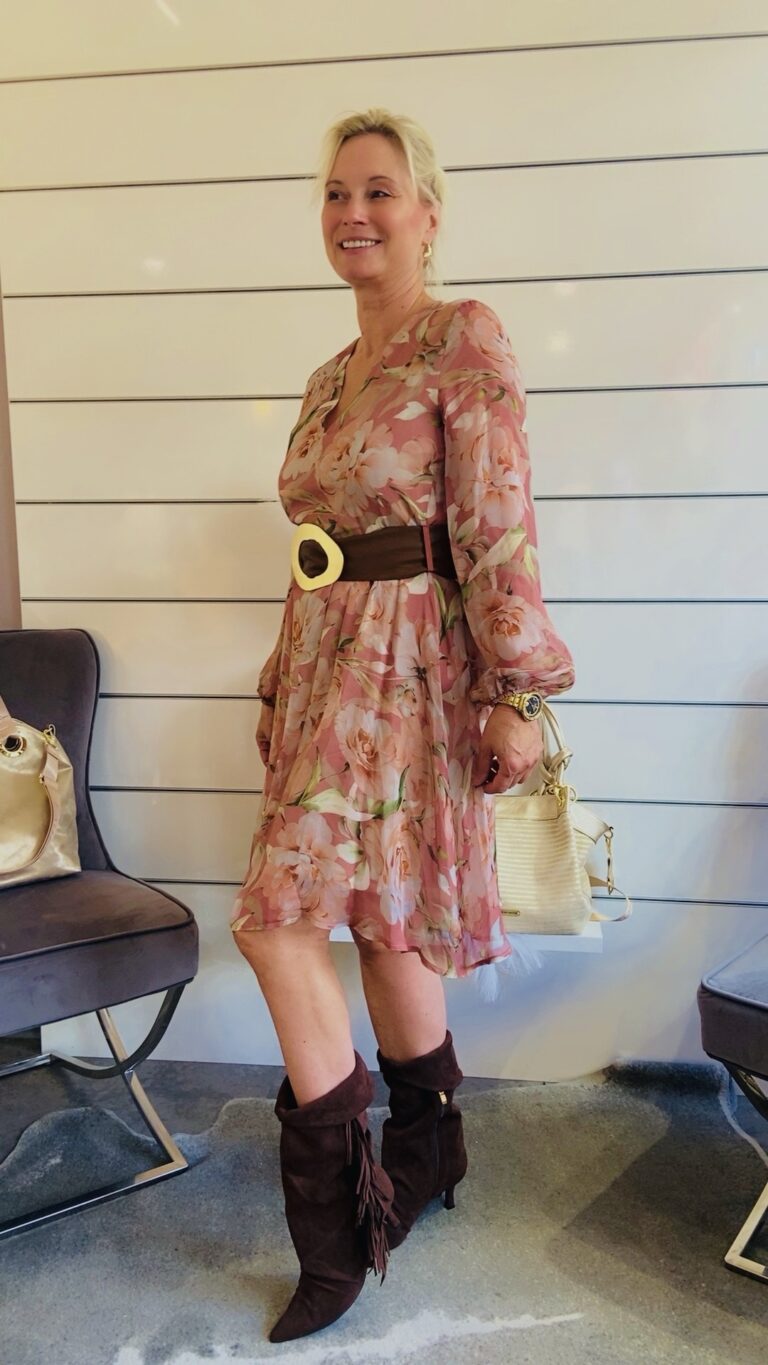 Chiffonkleid mit Rosenmuster