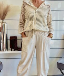 Alternative view of Netzjacke mit Metallic-Details und Strass