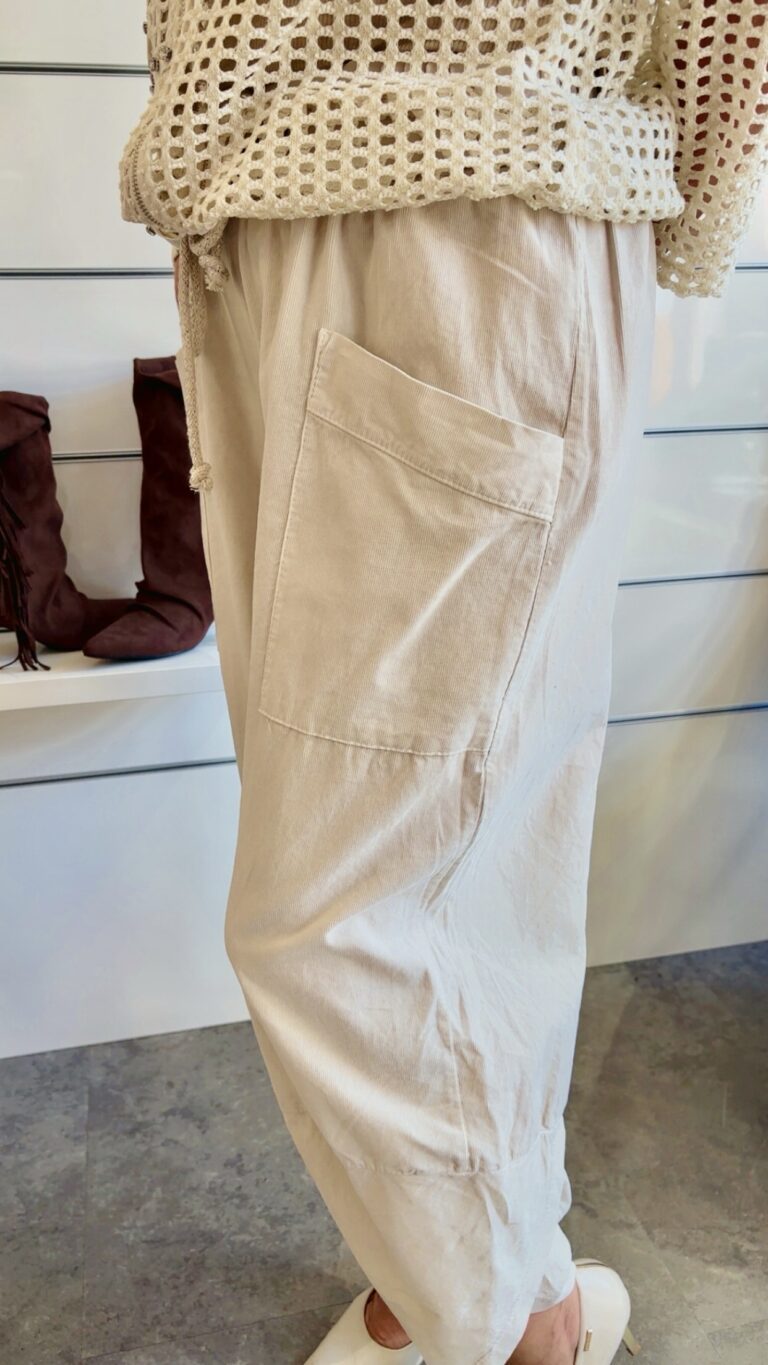 Joggpants im lässigen Cargo Style  mit Taschen in Feincord