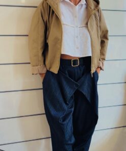 Damenhose im Fischgrät - Look mit Gürtel