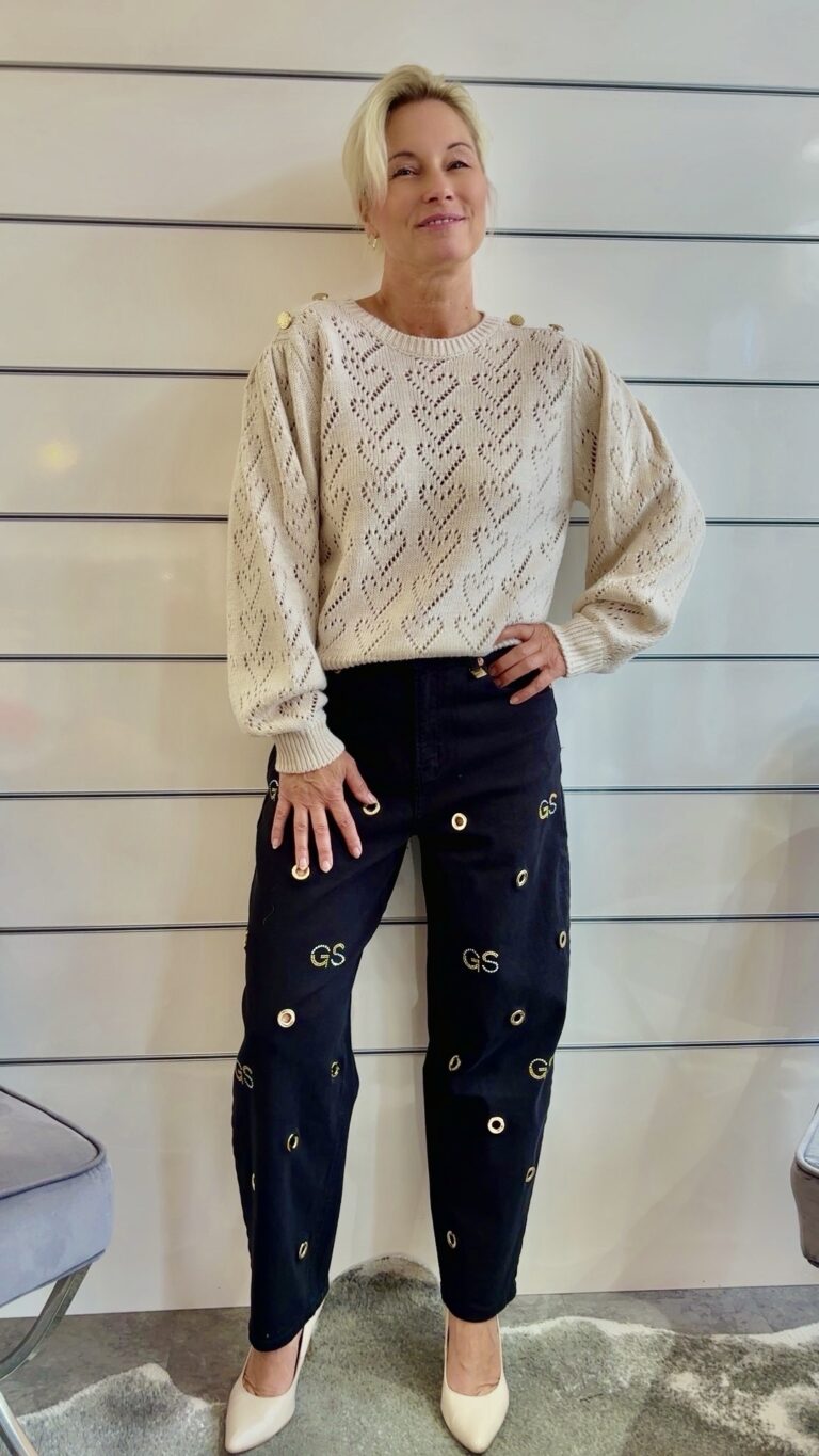 Jeans  mit GS Details und goldenen Ösen – Statement Denim