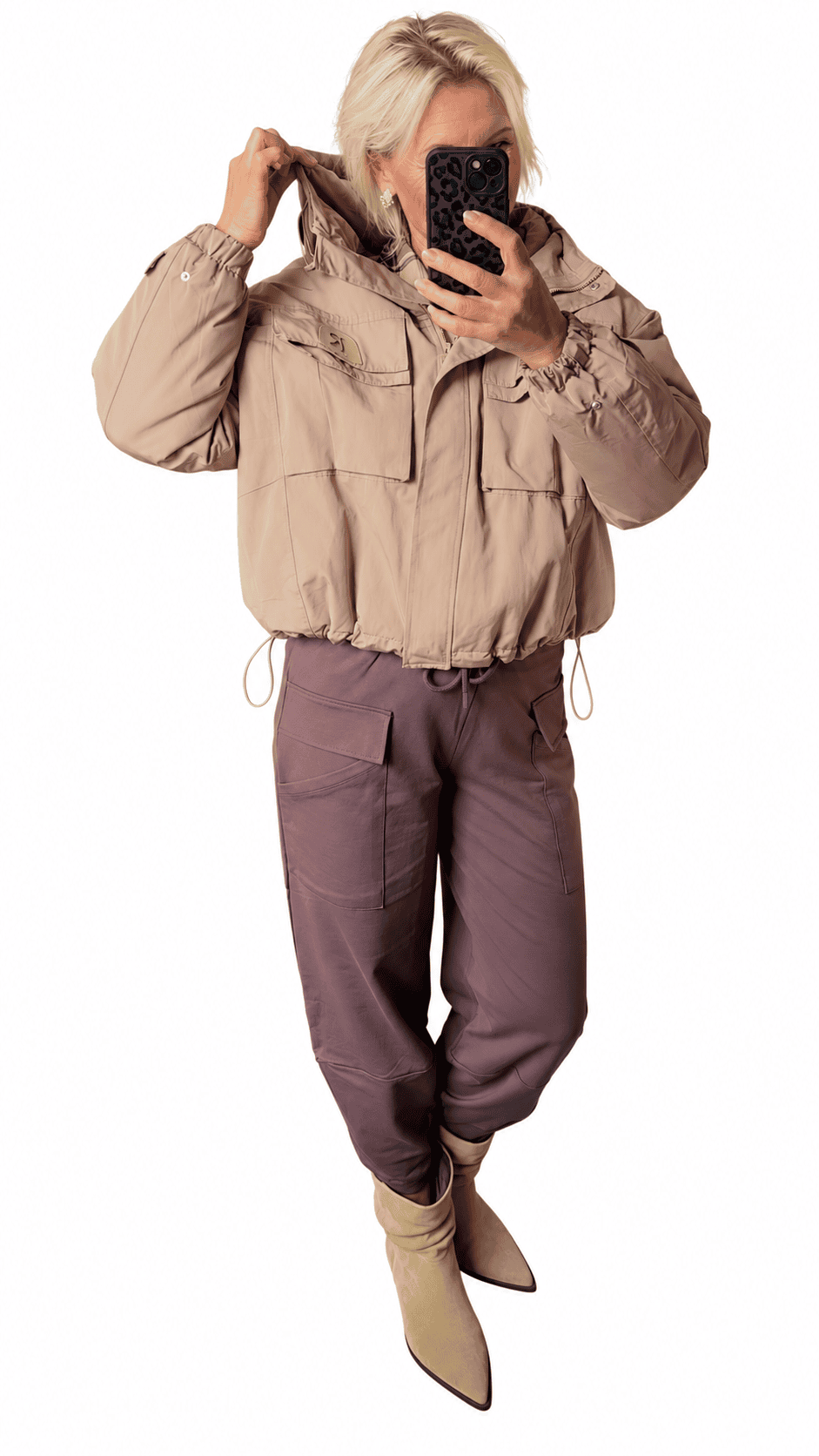 Wattierter Blouson in Beige mit Kapuze und praktischen Taschen