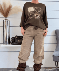 Glitzer-Shirt mit Herz-Print und Leo-Details – Locker & Lässig