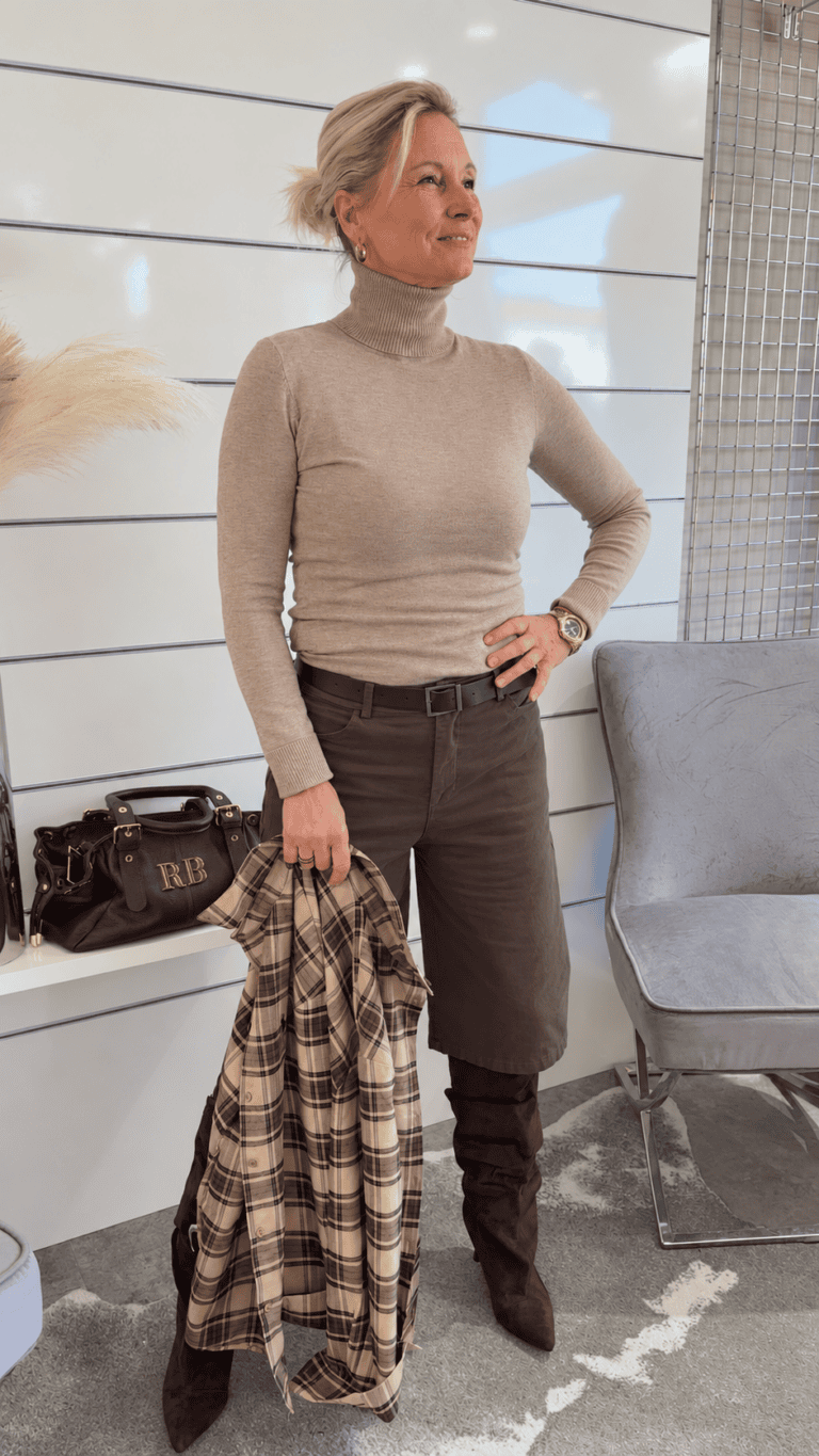 Eleganter Rollkragenpullover – Figurbetont & Weich