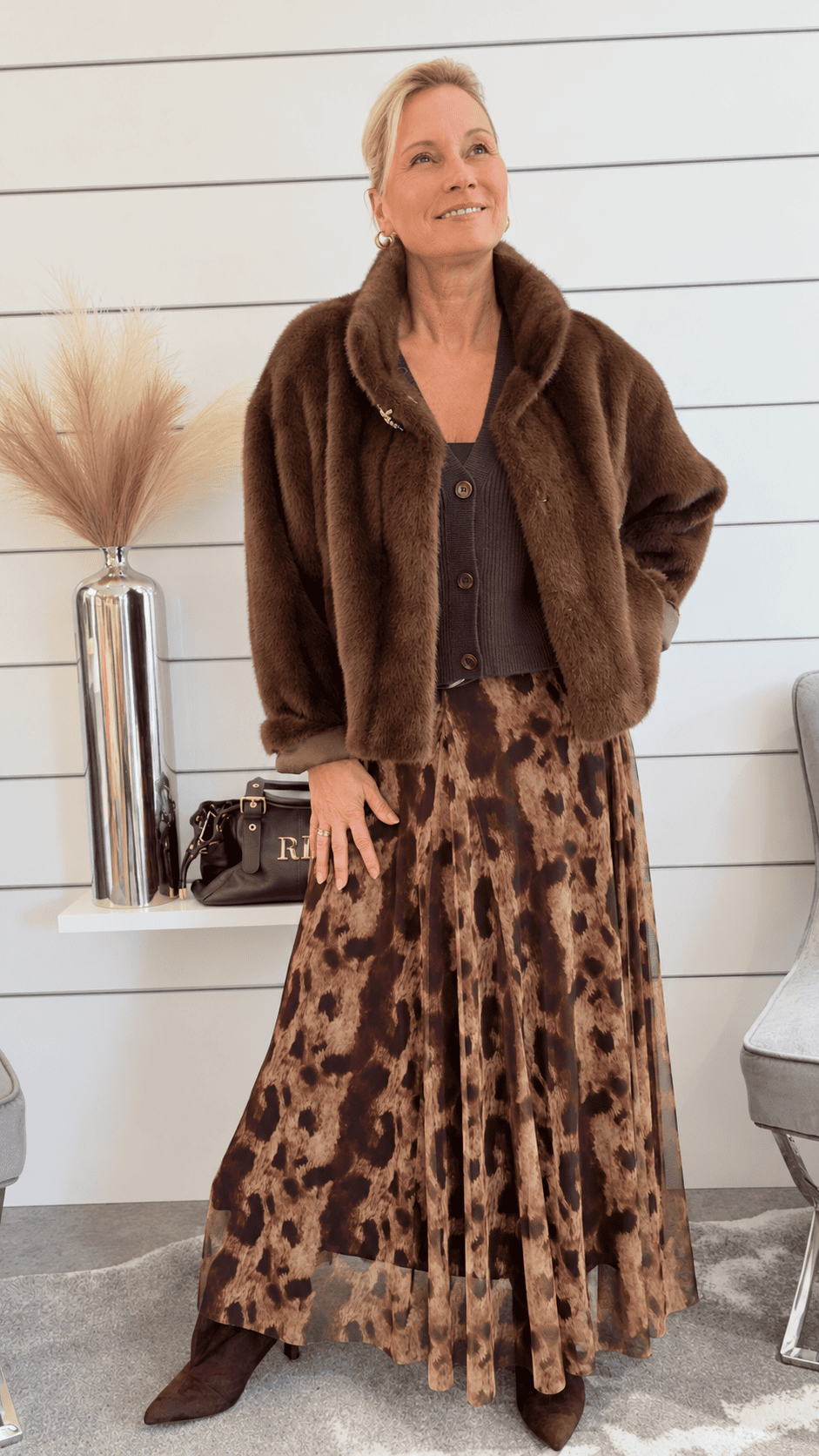 Eleganter Plisseerock mit Animal-Print in Braun – Fließender Midirock