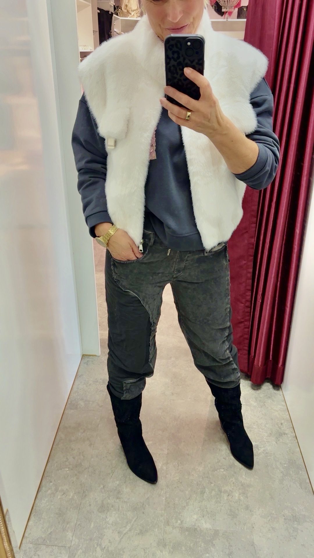 Elegante  Jogpants in Grau mit edlem Materialmix und Kontrastdetails