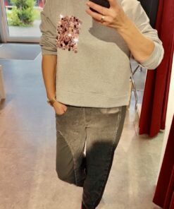 Alternative view of Sweatshirt mit Pailletten-Brusttasche – Lässiger Glanz für jeden Tag