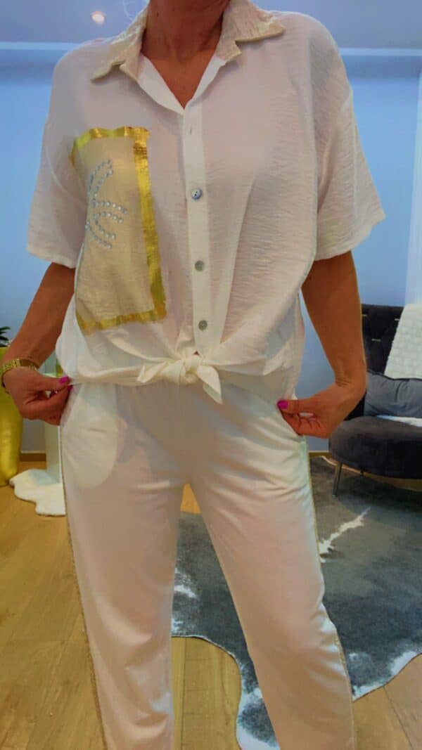 Bluse mit golden Akzenten – Bild 5