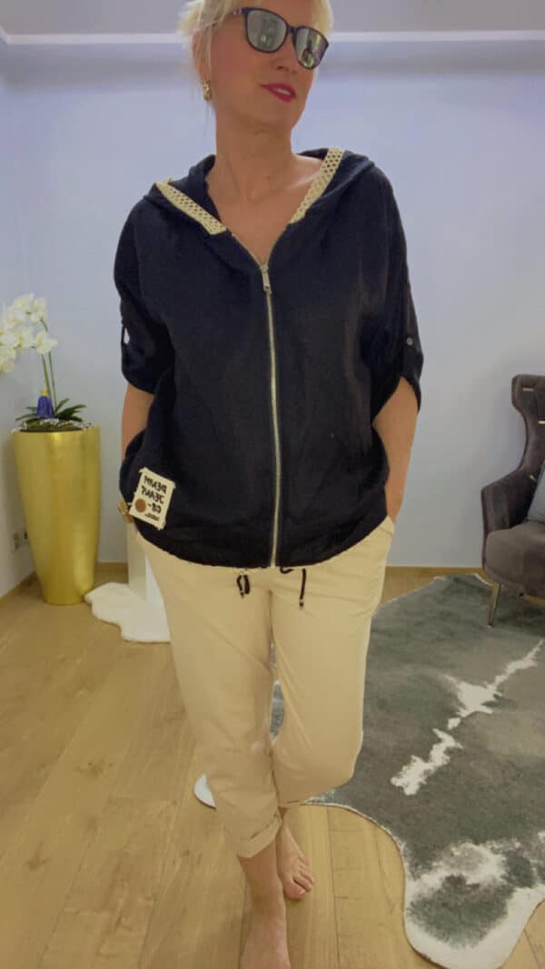 Jacke mit Kapuze