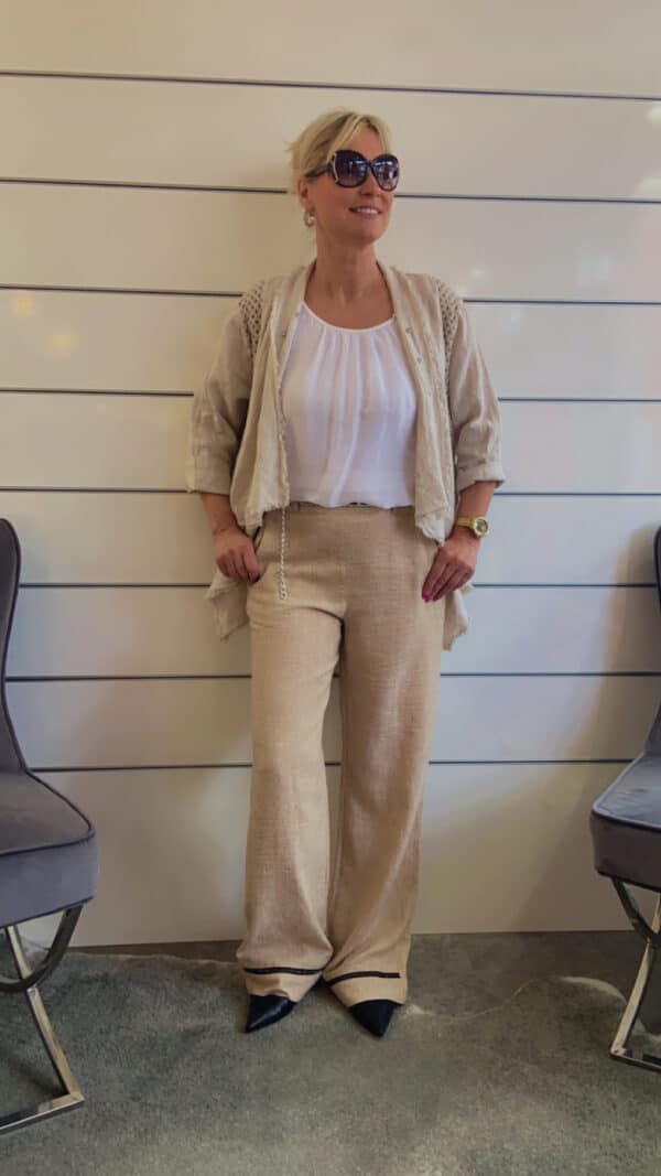 Strickjacke mit Häkelmuster – Bild 8