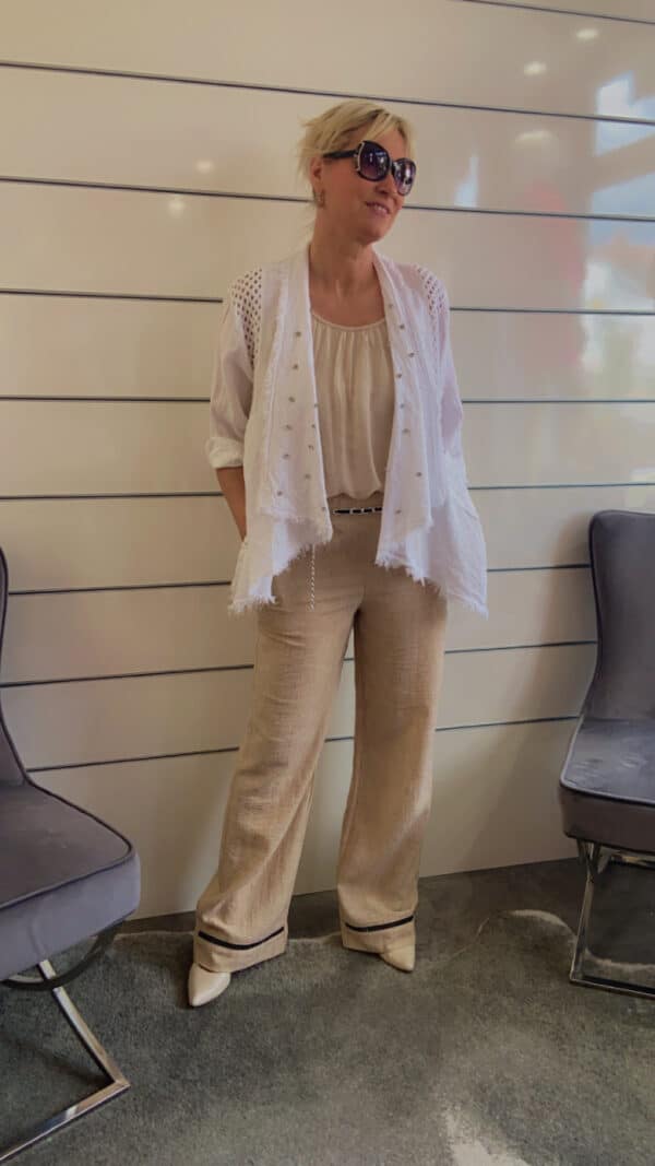 Strickjacke mit Häkelmuster – Bild 3