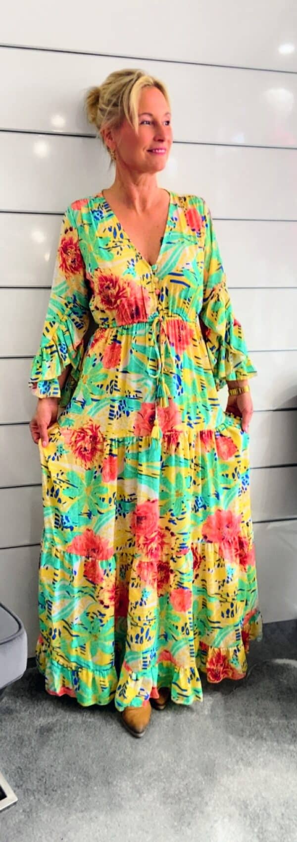 Maxikleid mit Rüschen – Bild 6