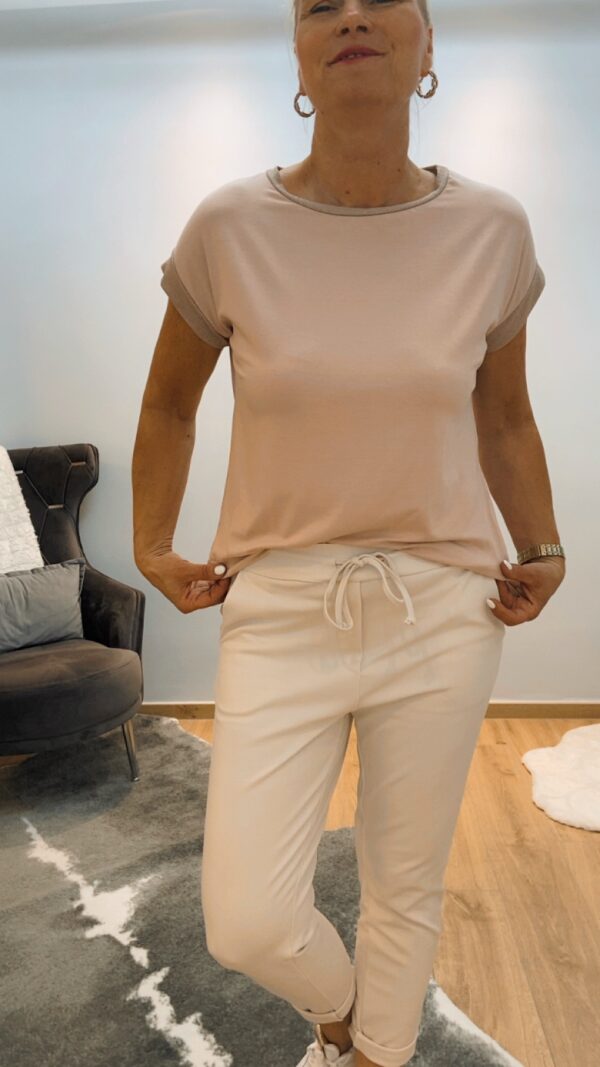 Basic Shirt mit Glitzerrand – Bild 3