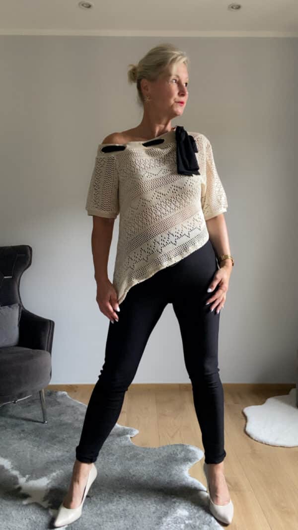 Häkelpullover mit goldenen Details – Bild 5