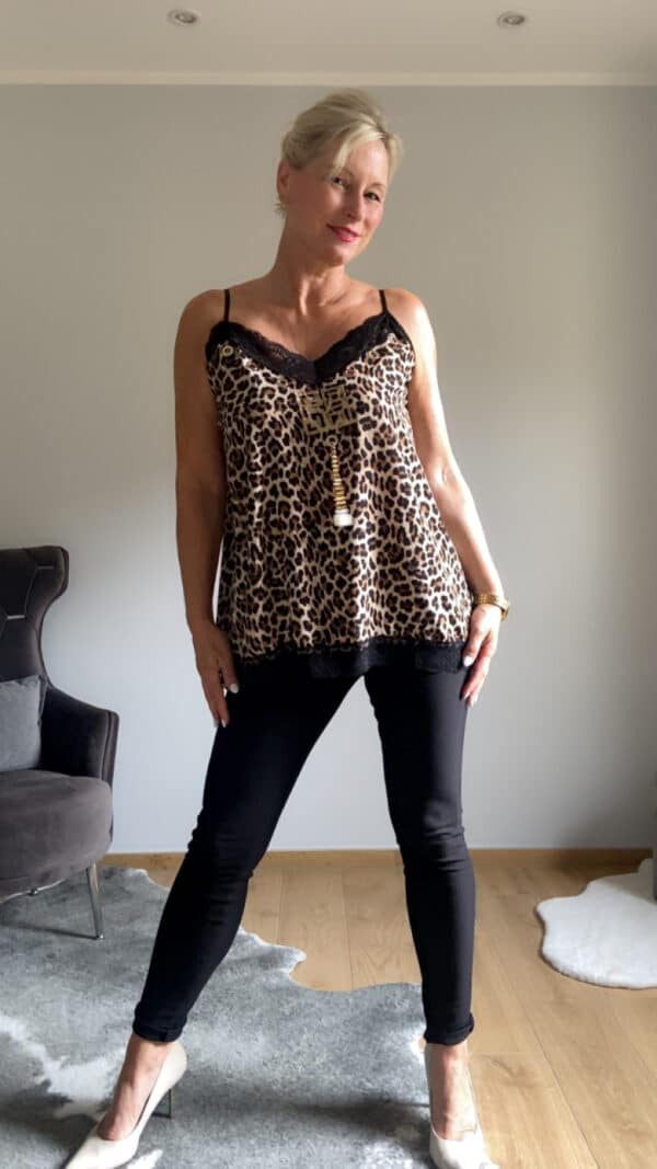 Leo Spitzentop