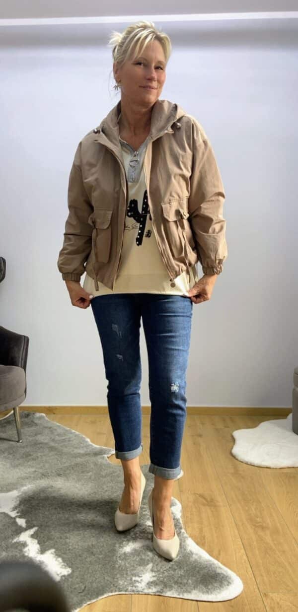 Übergangsjacke mit Kapuze – Bild 5