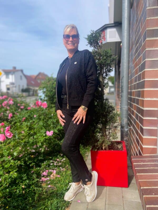 Hose mit Spitzenmuster – Bild 4
