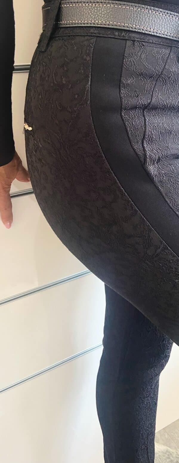 Hose mit Spitzenmuster – Bild 9