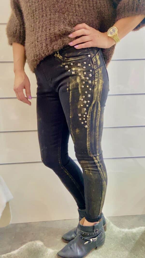Jeans mit goldener Waschung – Bild 7