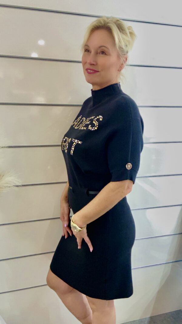 Gil Santucci Kleid mit Strassdetails – Bild 4
