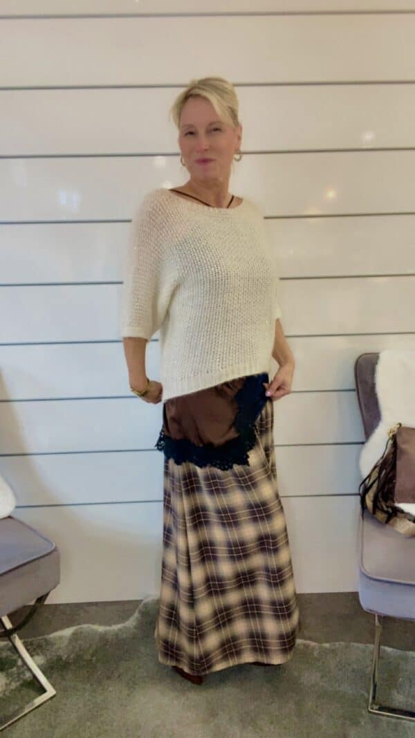 Satin Top mit Spitze – Bild 2