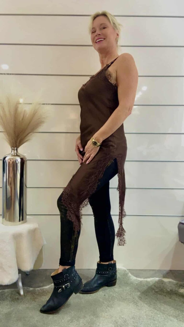 Asymmetrisches Satin – Top