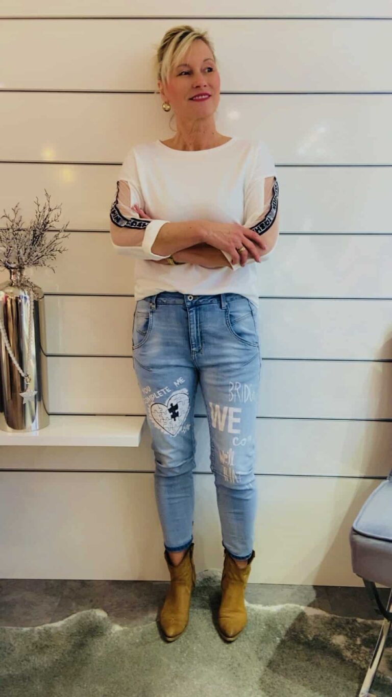 Trendiges Shirt mit Glitzer Details